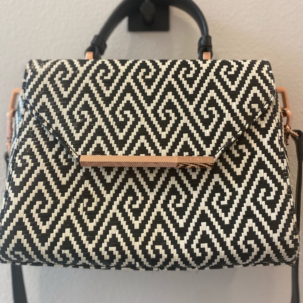 Ted Baker London Black & White Woven Purse with rose gold accents - Picture 3 of 11